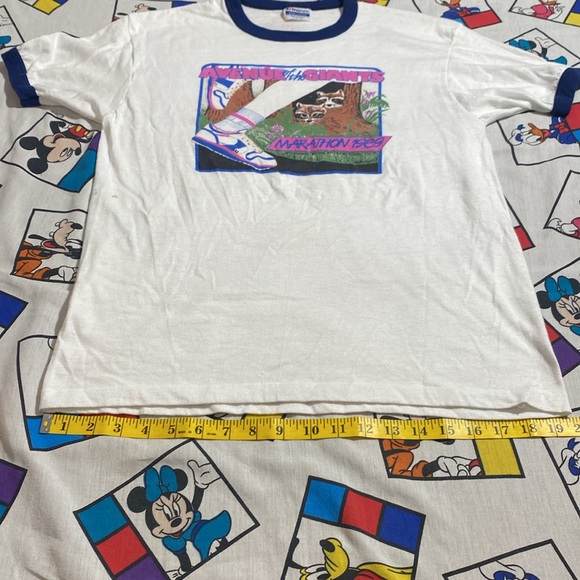 80s Hanes Tee with a Runners Graphic - Picture 10 of 10